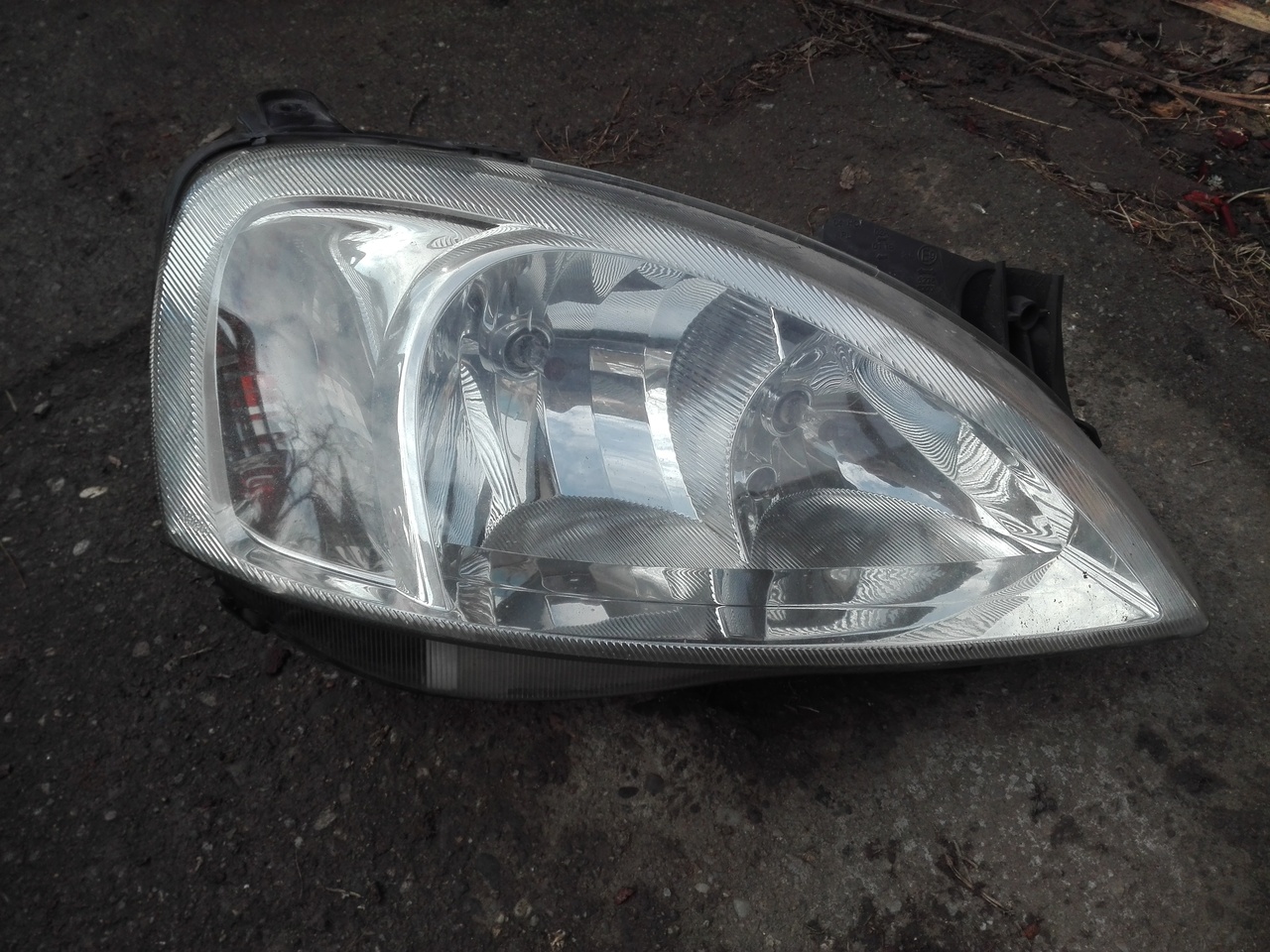 Far dreapta Opel Corsa C,Opel Combo  2000 2006