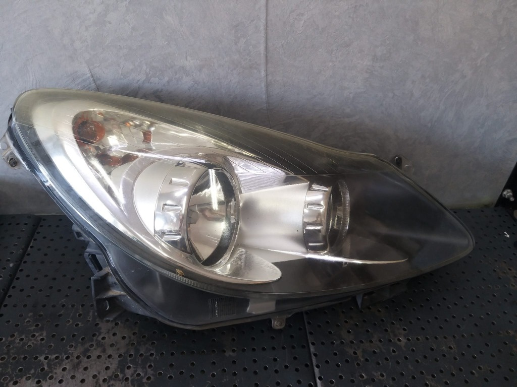 Far dreapta opel corsa d s07 13217454 89313340