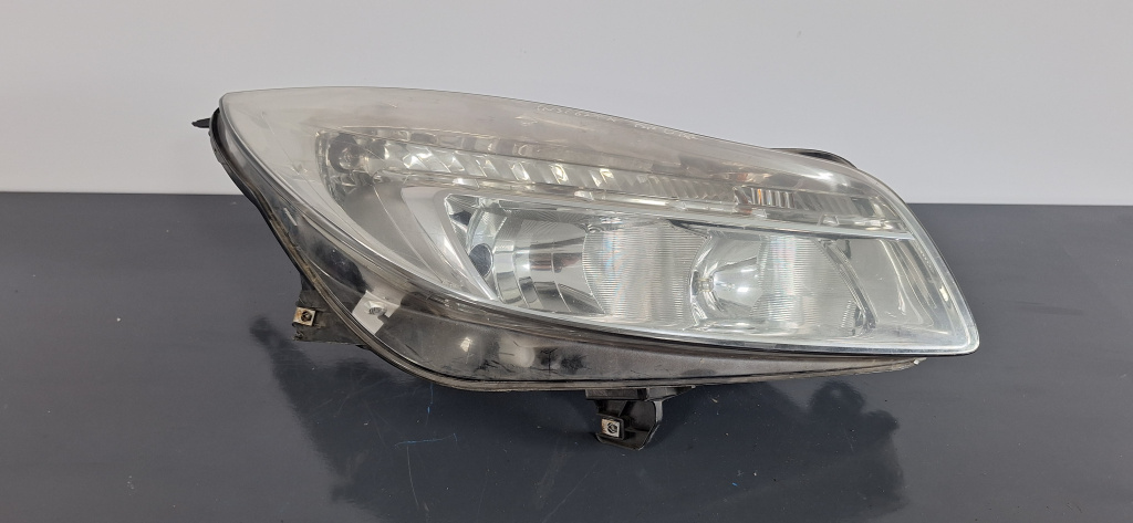 Far dreapta Opel Insignia A (2008-2013) 2.0 Motorina 2009, 13226781 / VOLAN DREAPTA