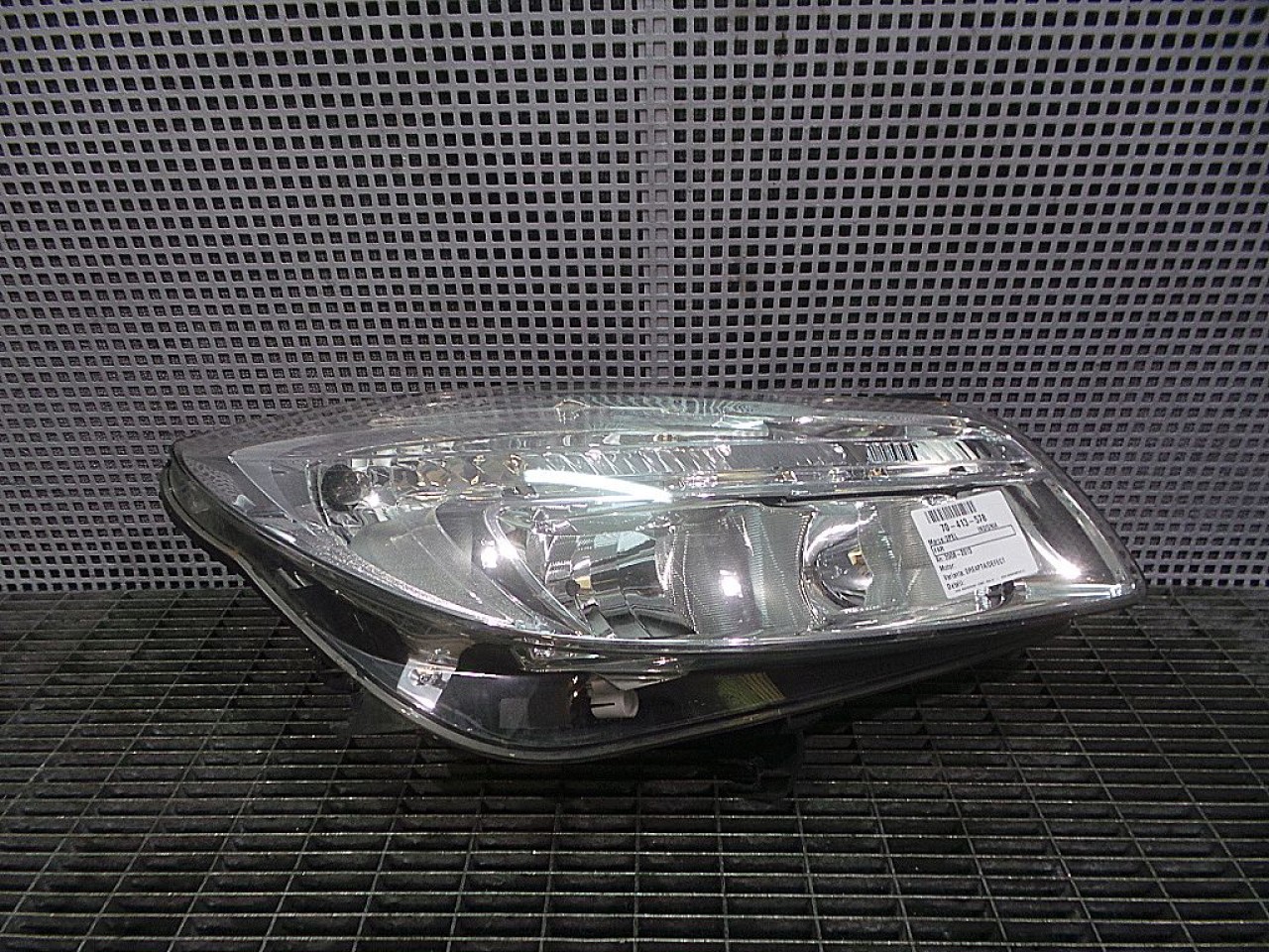 FAR DREAPTA OPEL INSIGNIA INSIGNIA - - (2008 2013)
