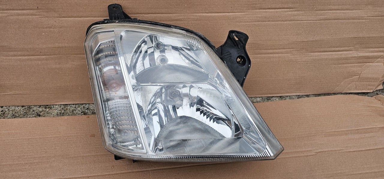 Far dreapta Opel Meriva 2003 2004 2005 2006