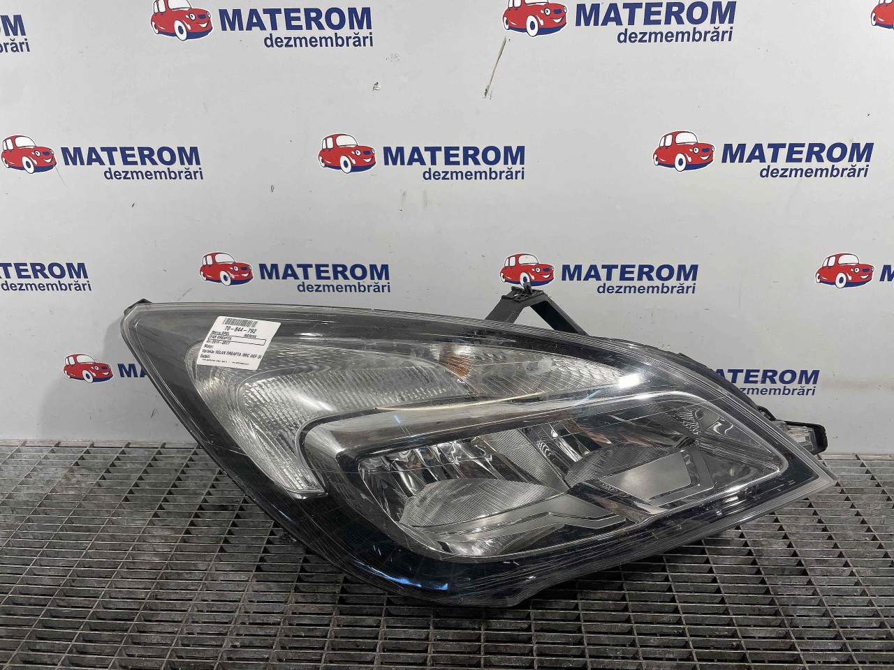 FAR DREAPTA OPEL MERIVA B MERIVA B - - (2014 2017)
