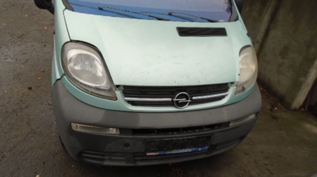 Far Dreapta Opel  Vivaro