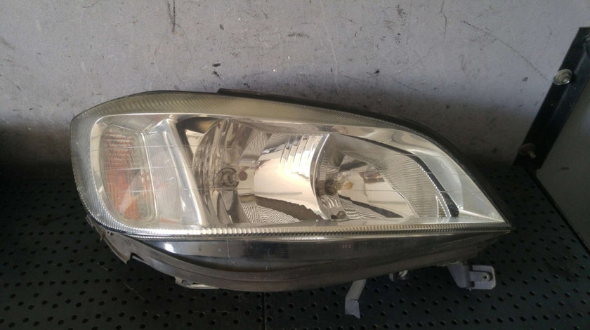 Far dreapta opel zafira a t98 89100055