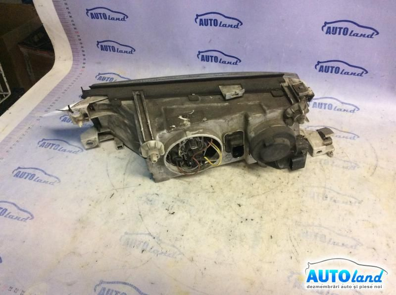 Far Dreapta Pana in 2000 cu Lupa Skoda OCTAVIA 1U2 1996-2010