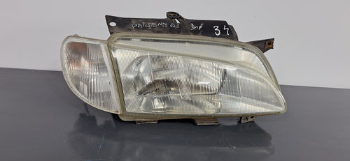 Far dreapta Peugeot Partner (1996-2002) 1.9 Motorina 2000, VOLAN STANGA