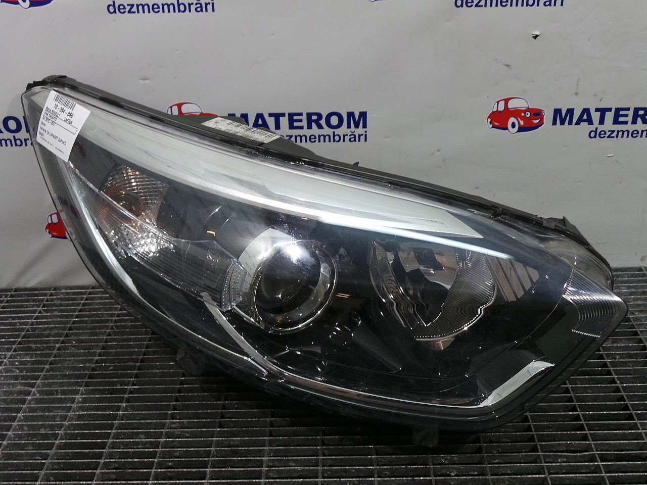 FAR DREAPTA RENAULT CAPTUR CAPTUR - - (2013 2016)