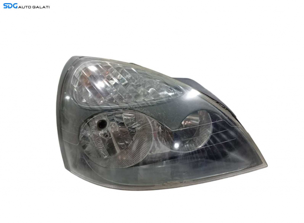 Far Dreapta Renault Clio 2 Symbol 1998 - 2012 Cod 8200228792 [L5781]