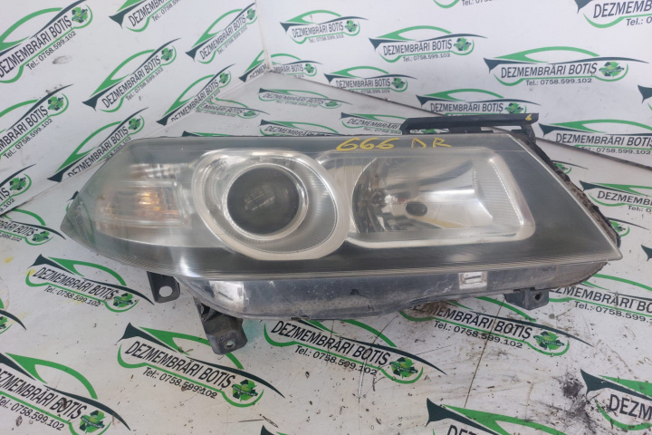 Far dreapta Renault Megane 2 [2002 - 2006] Hatchback 5-usi 1.5 dCi MT (82 hp)