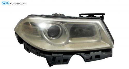 Far Dreapta Renault Megane 2 2002 - 2008 (colț sticlă rupt, colț carcasă rupt, ureche lipită ) ...