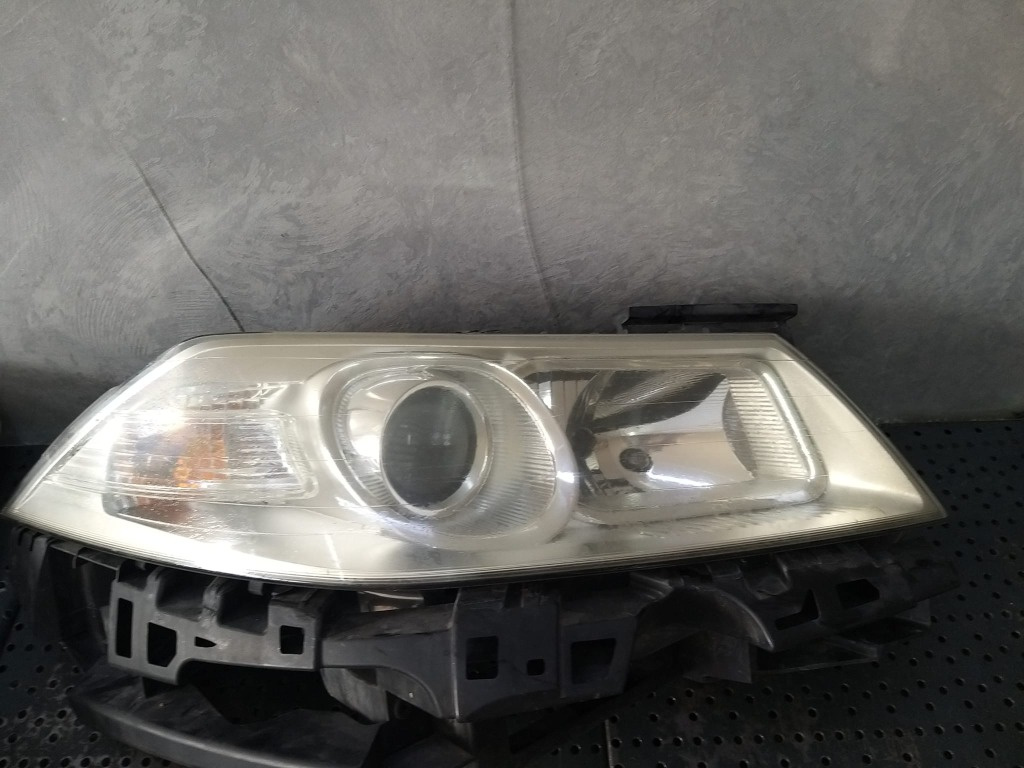 Far dreapta renault megane 2 facelift 89312740 8200412742f