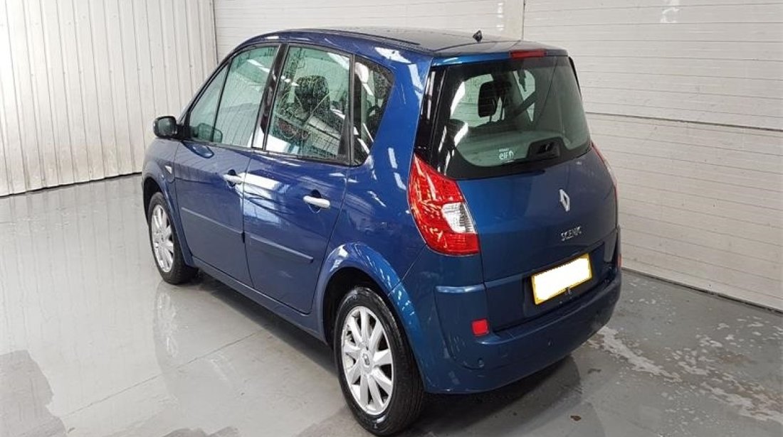 Far dreapta Renault Scenic 2009 Hatchback 1.6 i