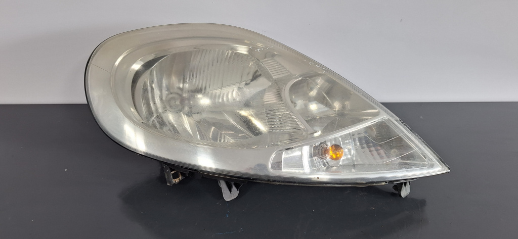 Far dreapta Renault Trafic 2 (2001->) 2.0 Motorina 2012, 8200701356 / VOLAN STANGA / 93859830