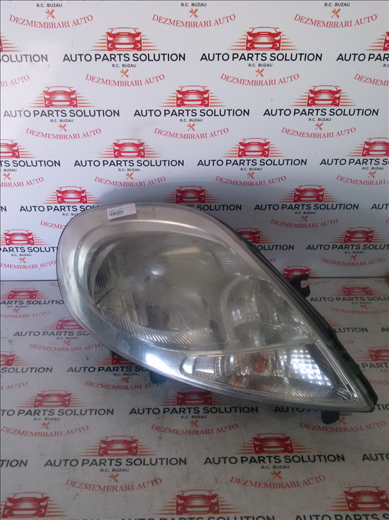 Far dreapta RENAULT TRAFIC an fabr. 2008