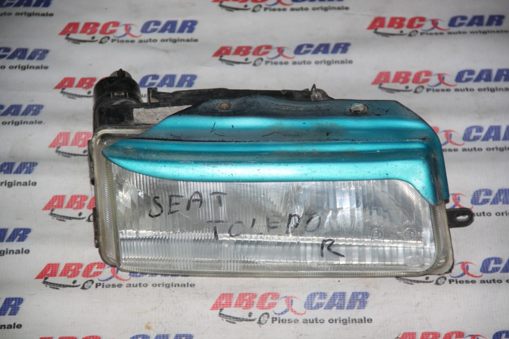 Far Dreapta Seat Toledo 1995-1999 cod: 001-962650