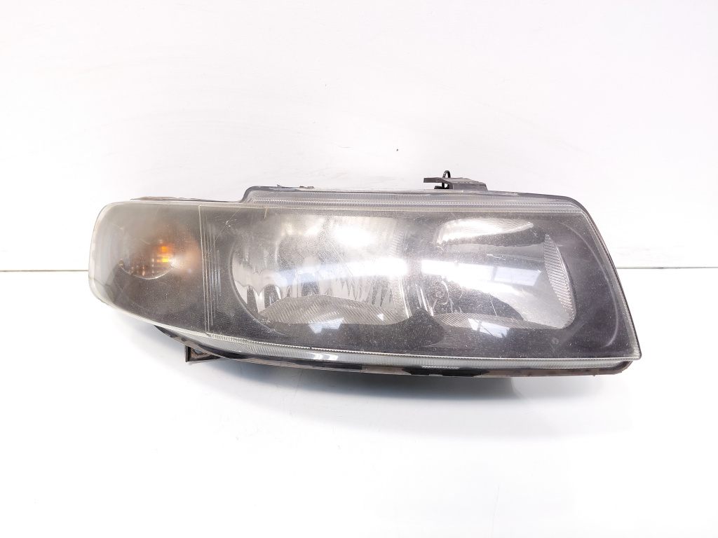 Far dreapta, Seat Toledo 2 (1M2) volan pe stanga (id:696779)