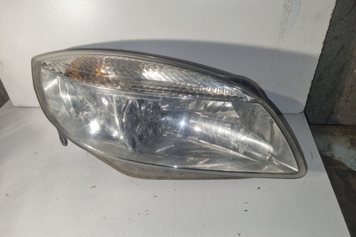 Far dreapta Skoda Fabia 5J [2007 - 2010] Hatchback 1.4 TDI MT (80 hp)