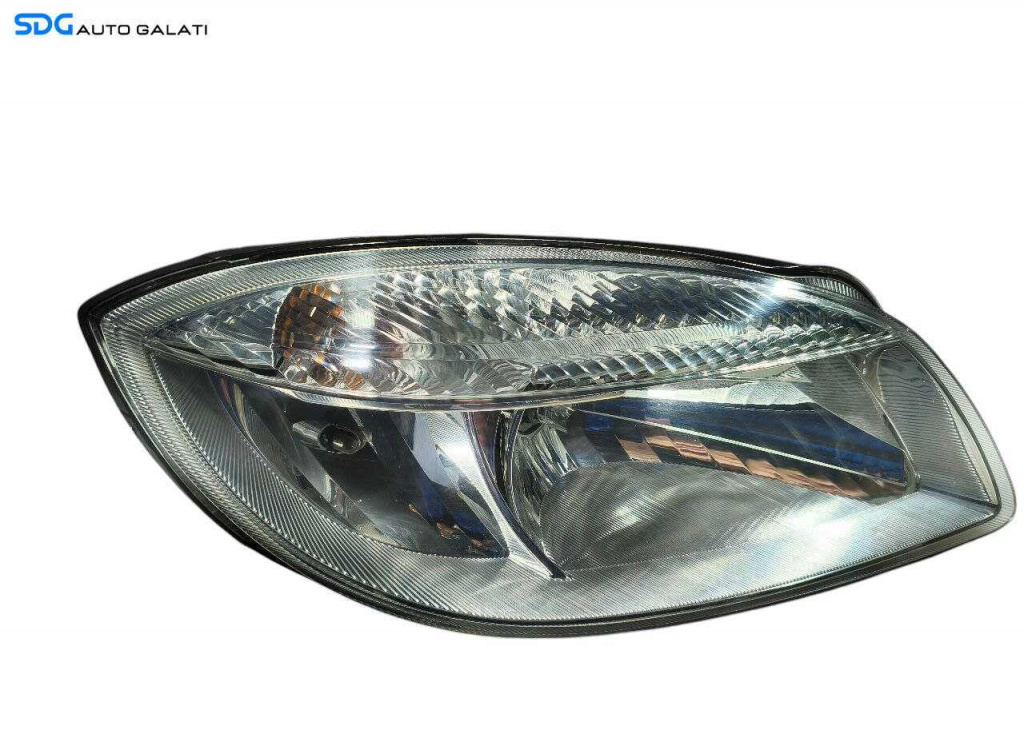 Far Dreapta Skoda Roomster 2006 - 2015 Cod 24783200R (Ureche Lipsa, Pentru Accesorii) [LR1550]