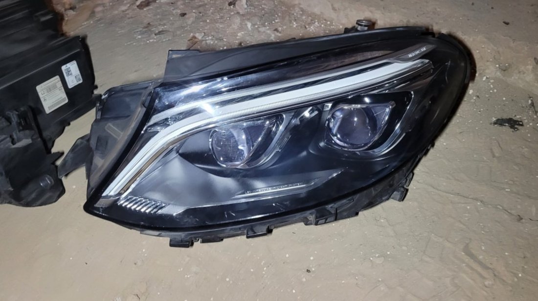 Far dreapta, stanga full led ILS Mercedes GLE A1669062203 A1669062103