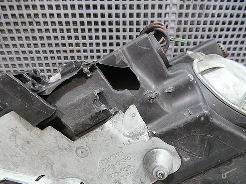 FAR DREAPTA TOYOTA AVENSIS - - (2008 2012)