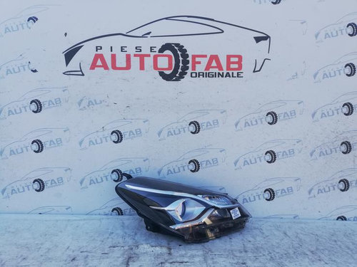 Far dreapta Toyota Yaris Facelift LUPA an 2015-2016-2017 P6Q49OWYY7