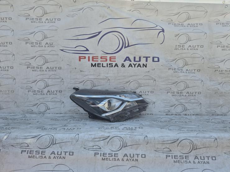 Far dreapta Toyota Yaris Facelift Lupa an 2017-2018-2019-2020 DW85KDG6I7