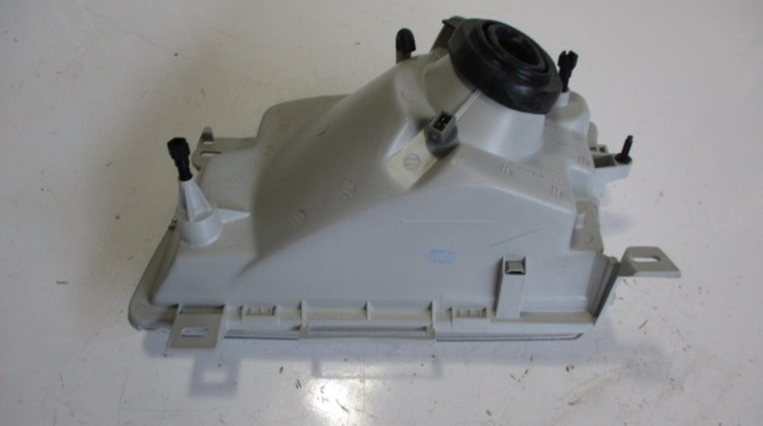 FAR DREAPTA TYC COD 20-5211-08-2 FORD TRANSIT