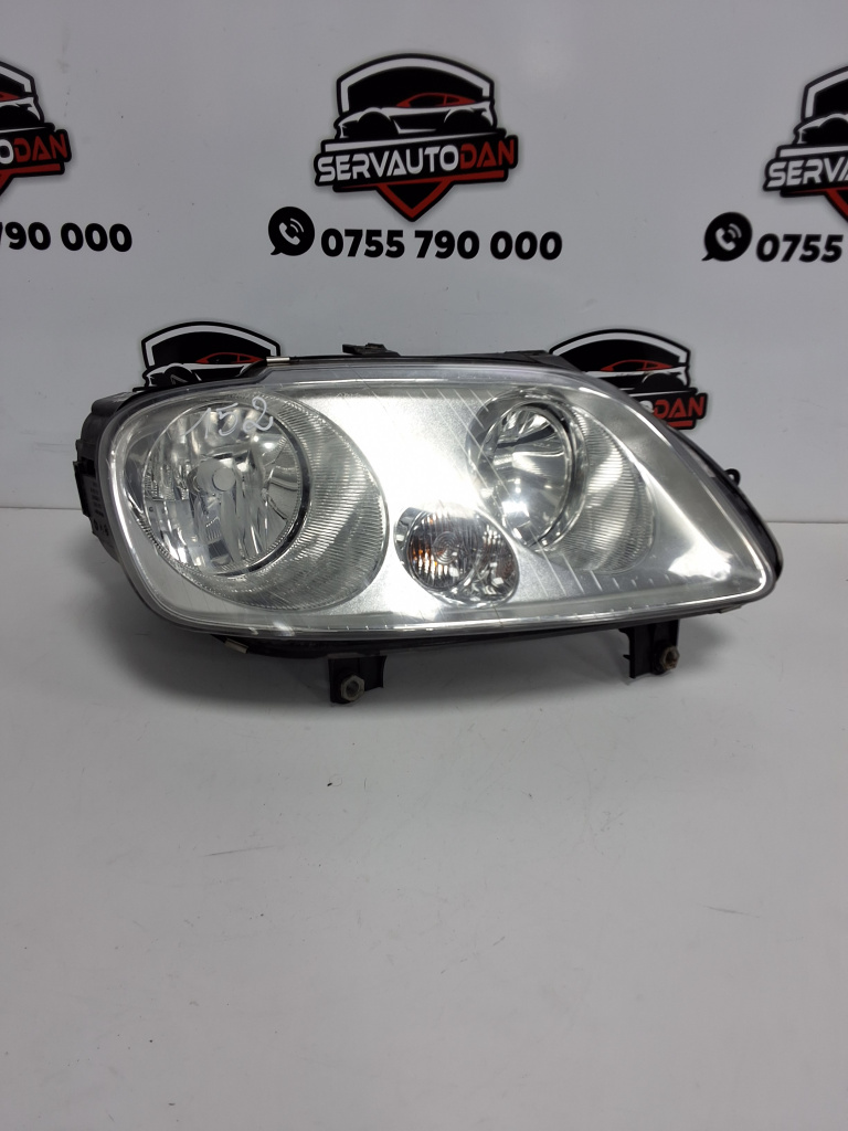 Far dreapta Volkswagen Caddy 3 (2004-2010) 1.9 Motorina 2008, -