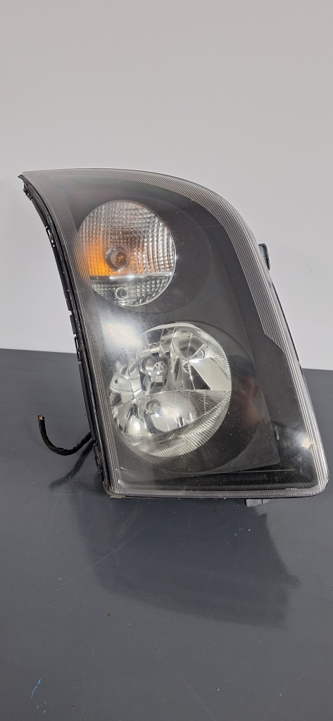 Far dreapta Volkswagen Crafter (2006-2017) 2.0 Motorina 2010, FĂRĂ COD / VOLAN STANGA