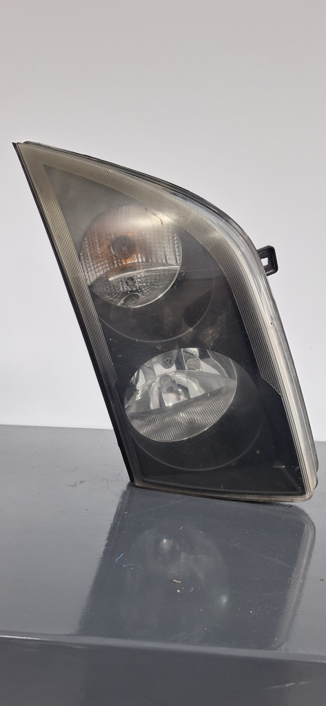 Far dreapta Volkswagen Crafter (2006-2017) 2.5 Motorina 2008, 2E2941016 / 9068200461