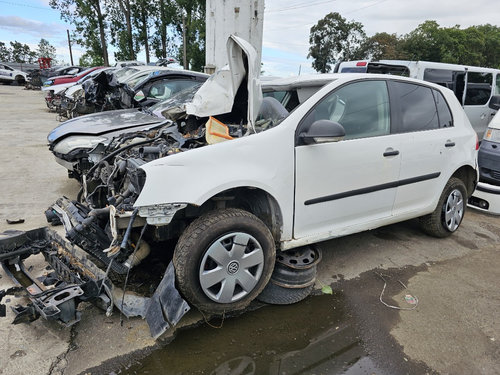 Far dreapta Volkswagen Golf 5 2008 Hatchback 1.9 BXF