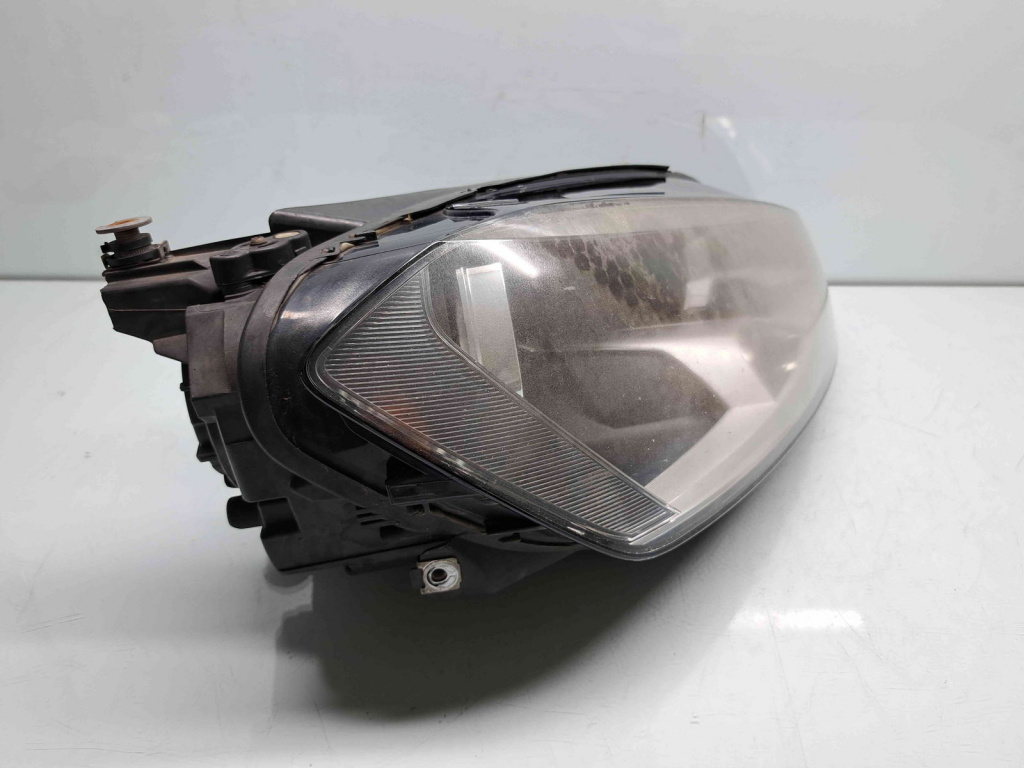 Far dreapta Volkswagen Golf 7 (5G) [Fabr 2014-prezent] 5G2941006