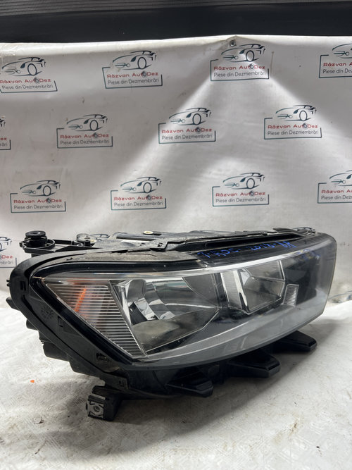 Far dreapta Volkswagen T-Roc - Motorina 2018, 2GA941006C