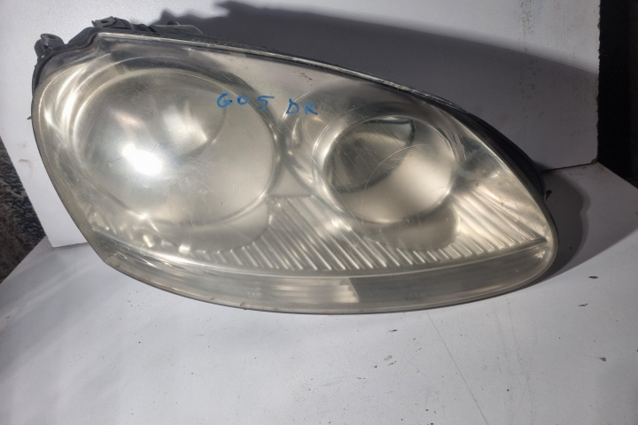 Far dreapta Volkswagen VW Golf 5 [2003 - 2009] Variant wagon 1.9 TDI DPF MT (105 hp)