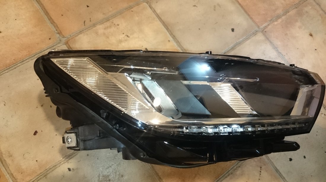 Far dreapta VW Passat 3G B8 Full LED (2014-2018) cod 3G1941036H