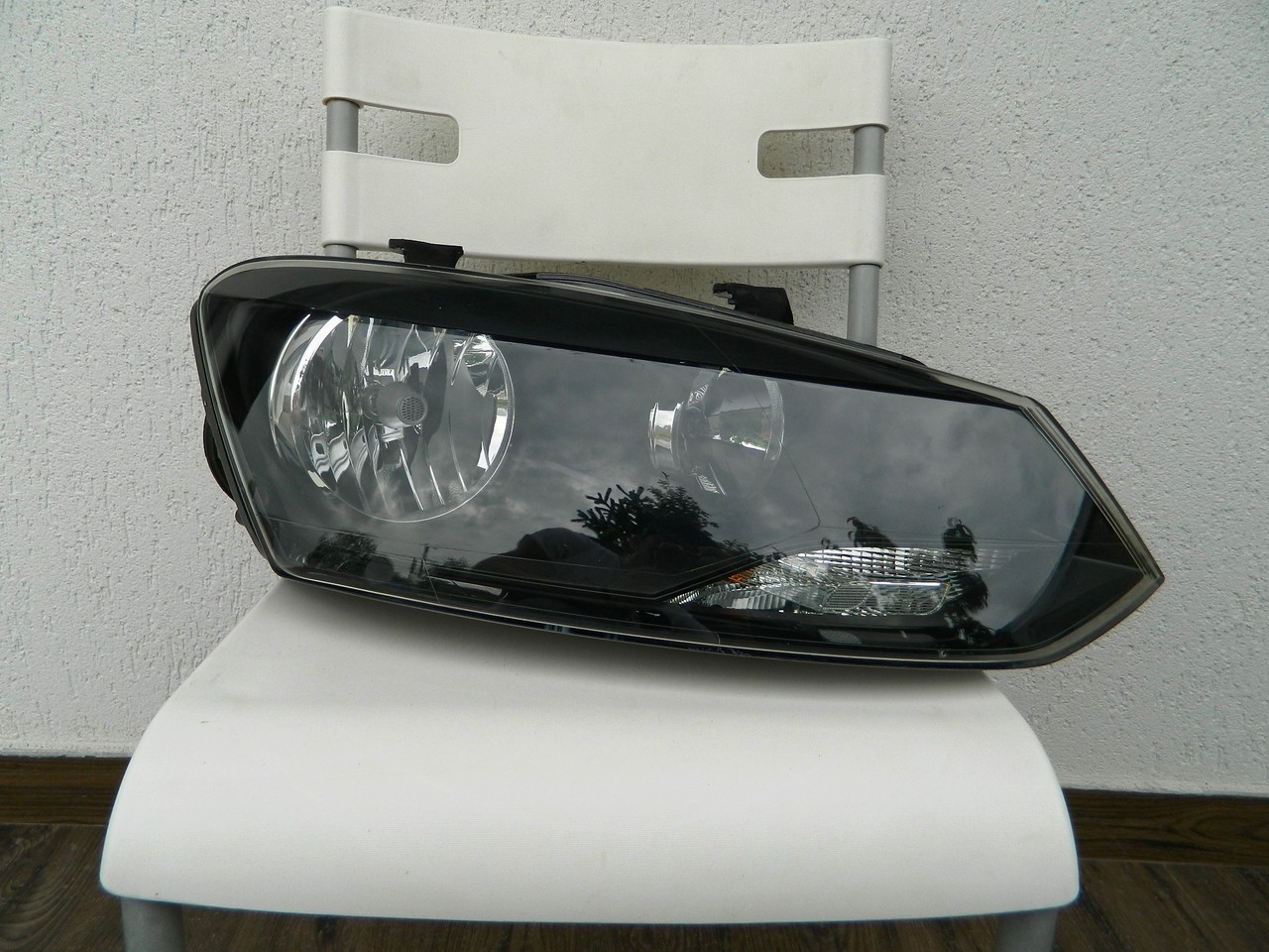 Far dreapta VW Polo 6R model 2010-2014