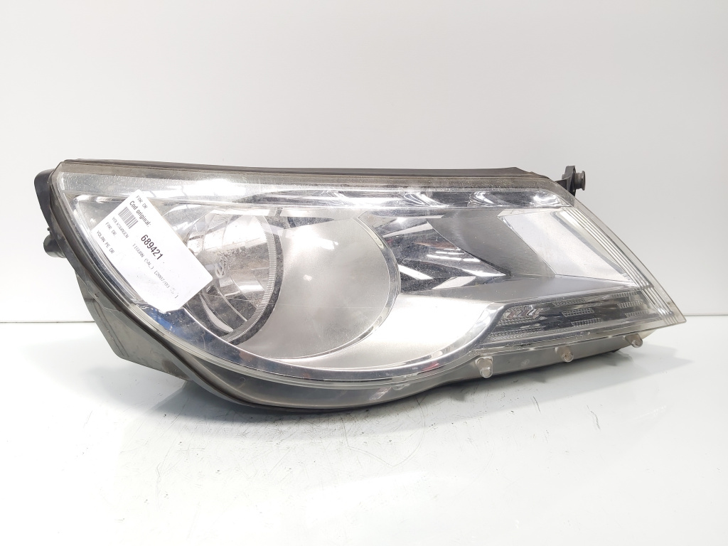 Far dreapta, Vw Tiguan (5N) vol pe dreapta (id:689421)