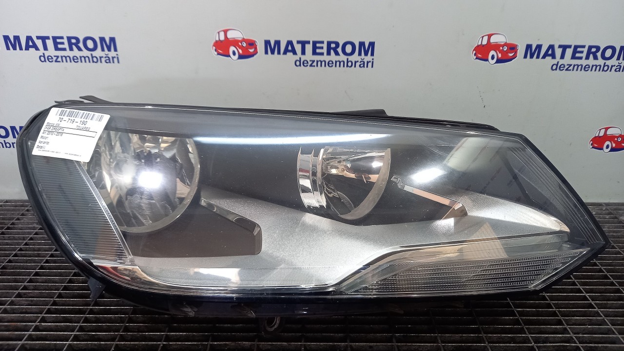 FAR DREAPTA VW TOUAREG - - (2010 2018)