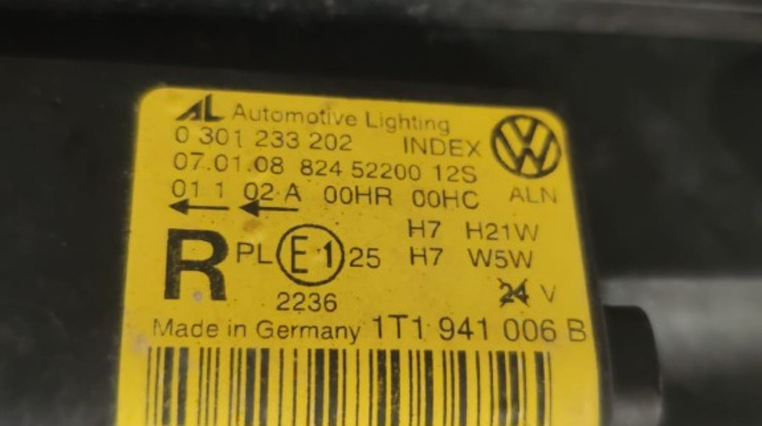 Far dreapta Vw Touran 1T2 1.4 TSI 140 Cp /103 KW cod motor BMY , an fabricatie 2009 cod 1T1941006B