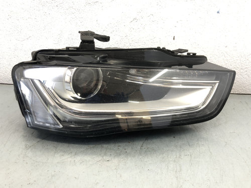 Far dreapta xenon Audi A4 B8.5 Sedan 1.8 TFSI Manual, 170cp sedan 2013 (8K0941006C)