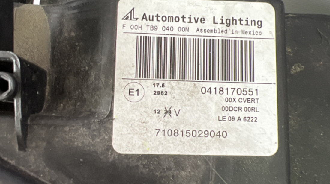 Far dreapta xenon BMW / X3 F25 xDrive 20i N20B20A 184cp sedan 2013 (710815029040)