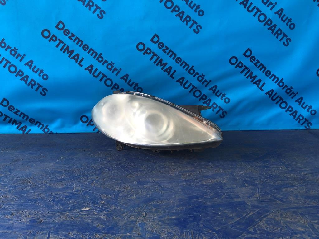 Far dreapta XENON Mercedes A Class W169 2004-2008 COD A1698201261