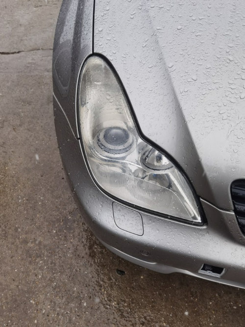 Far dreapta xenon Mercedes cls w219