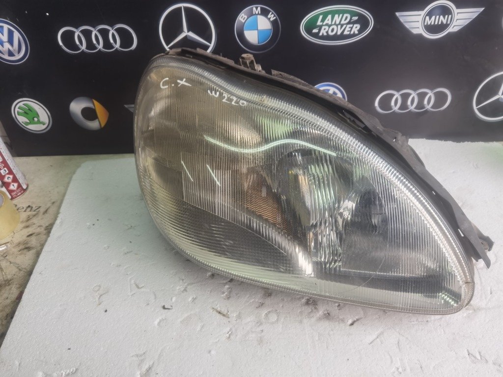 Far dreapta xenon Mercedes S320 cdi w220