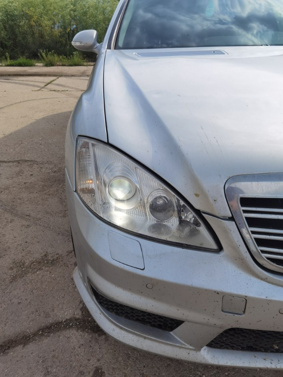 Far dreapta xenon Mercedes s320 cdi w221 europa