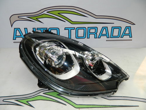 Far dreapta xenon Porsche Macan model 2014-2018 cod 95B941032 FK