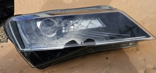 Far dreapta xenon Skoda Superb 3 2016 2017 2018