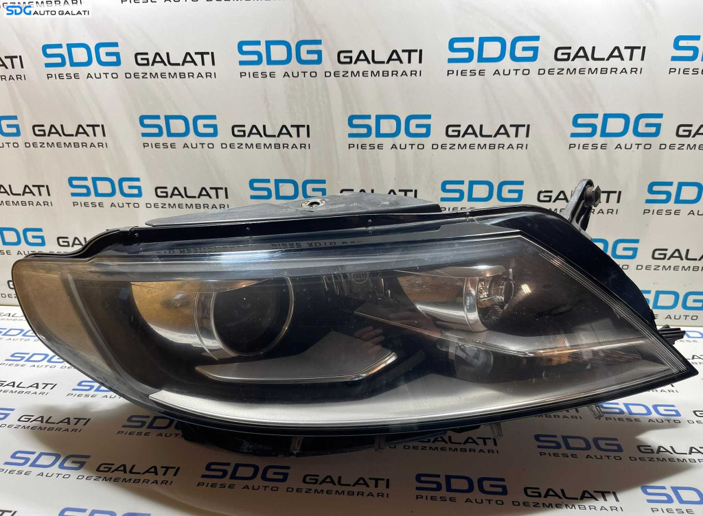 Far Dreapta Xenon Volkswagen CC 2012 - 2017 Cod 3C8941032H [B3081]