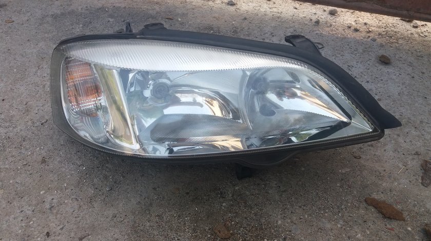 Far Faruri Dreapta Opel Astra G
