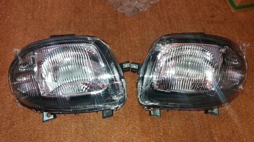 Far Faruri Stanga si Dreapta Renault Clio II,Clio Symbol din ani 1998 2002 Nou